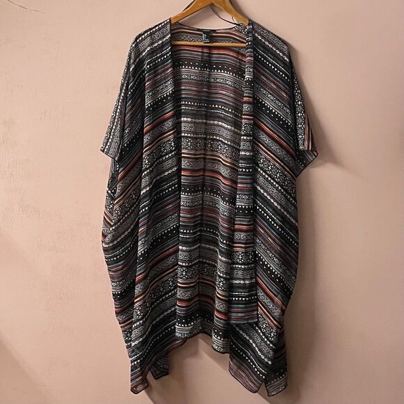 Forever 21 Colorful Tribal Print 1/2 Sleeve Kimono Size L GUC - Picture 1 of 8